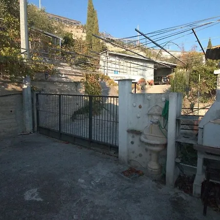 Letizia, Posteggio Privato E Terrazza Panoramica *