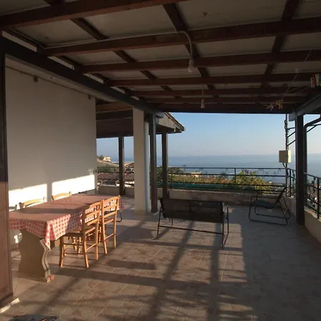 Letizia, Posteggio Privato E Terrazza Panoramica Tatil Evi *