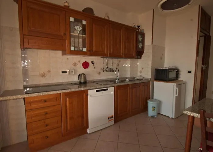 Letizia, Posteggio Privato E Terrazza Panoramica 펜션 *