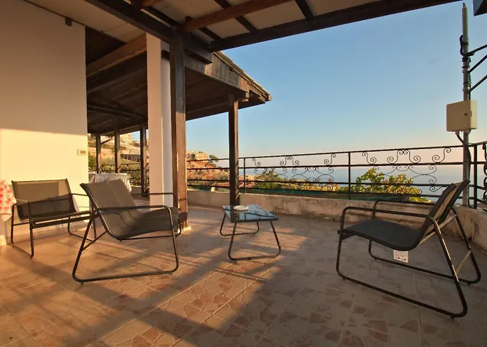 Letizia, Posteggio Privato E Terrazza Panoramica 펜션 *